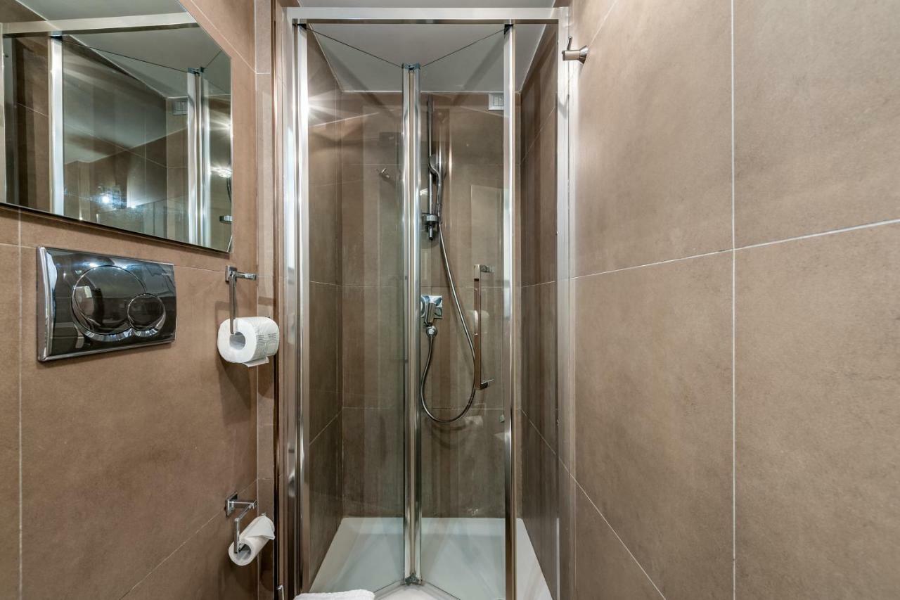 Irex Trevi Fountain Private Apartment Rome Exterior photo